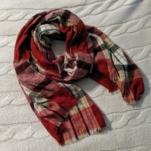 NWT! Plaid oblong blanket scarf/shawl